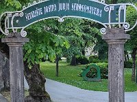 Ulaz u Šetalište Josipa Jurja Strossmayera